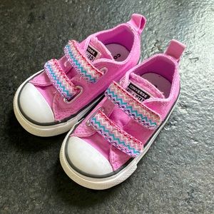 Girl converse shoes